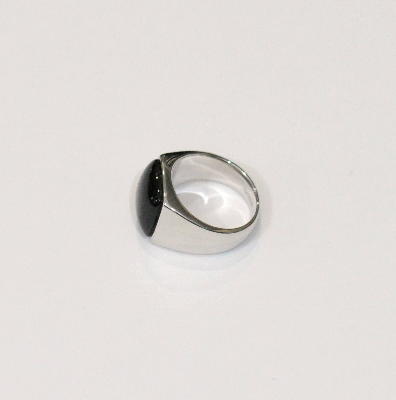 Onyx(オニキス)Signet Ring
