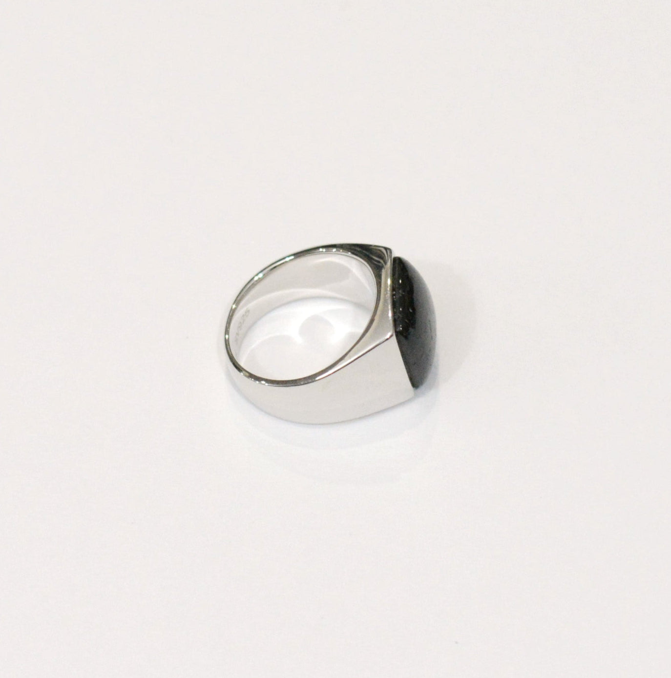 Onyx(オニキス)Signet Ring