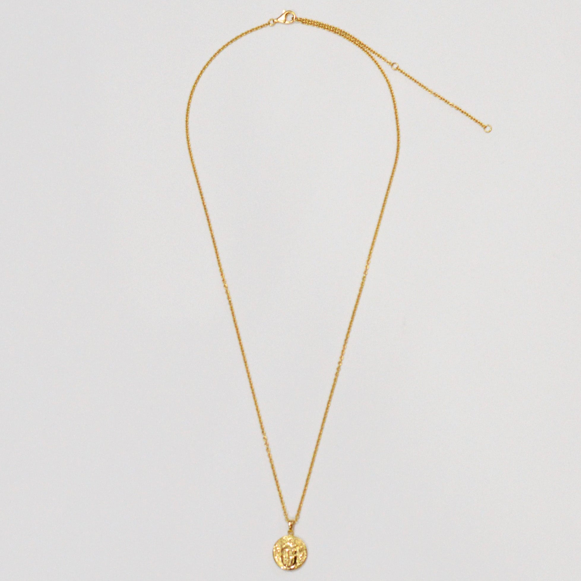 Gold coin necklace 01 bold