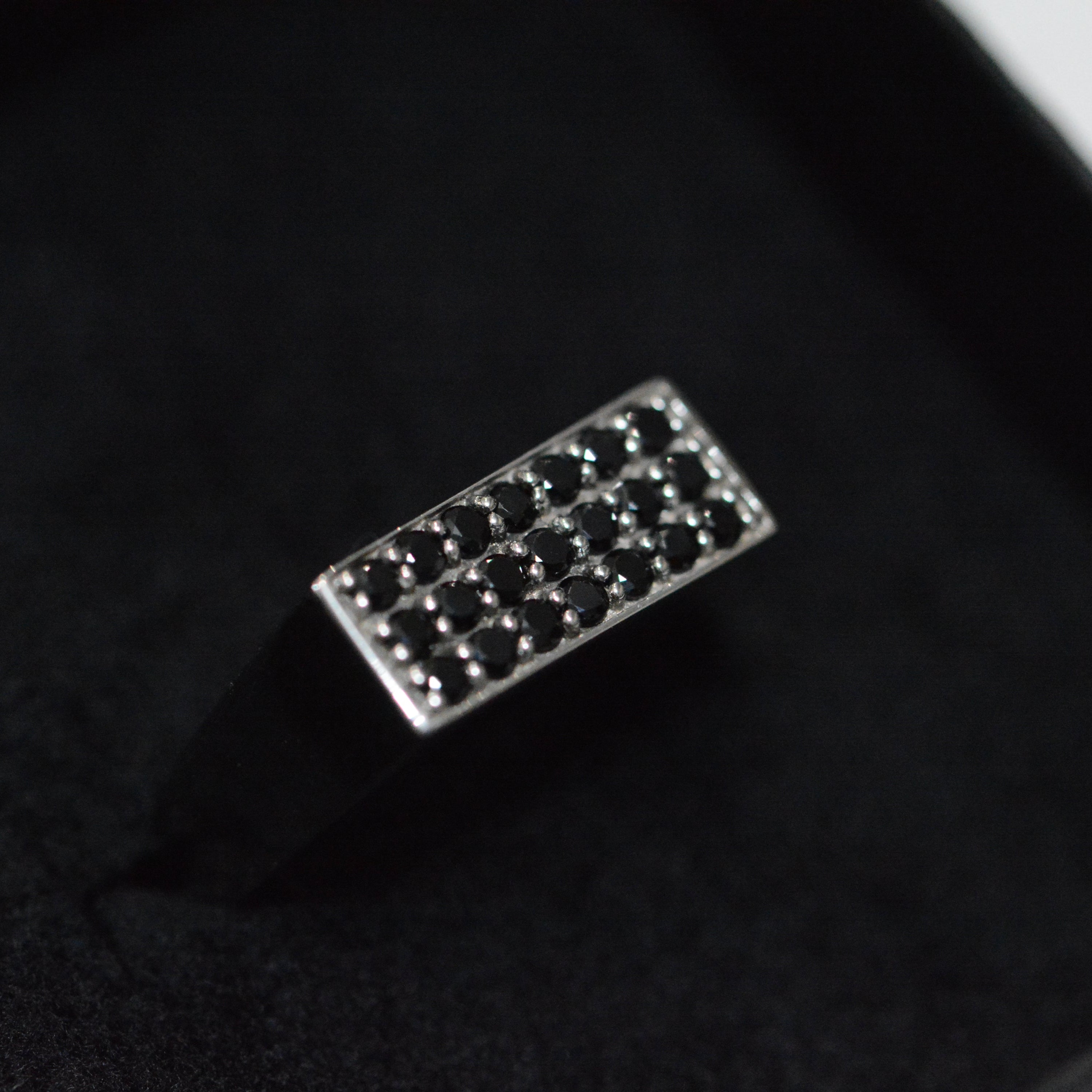 Black Spinel(ブラックスピネル)Ring