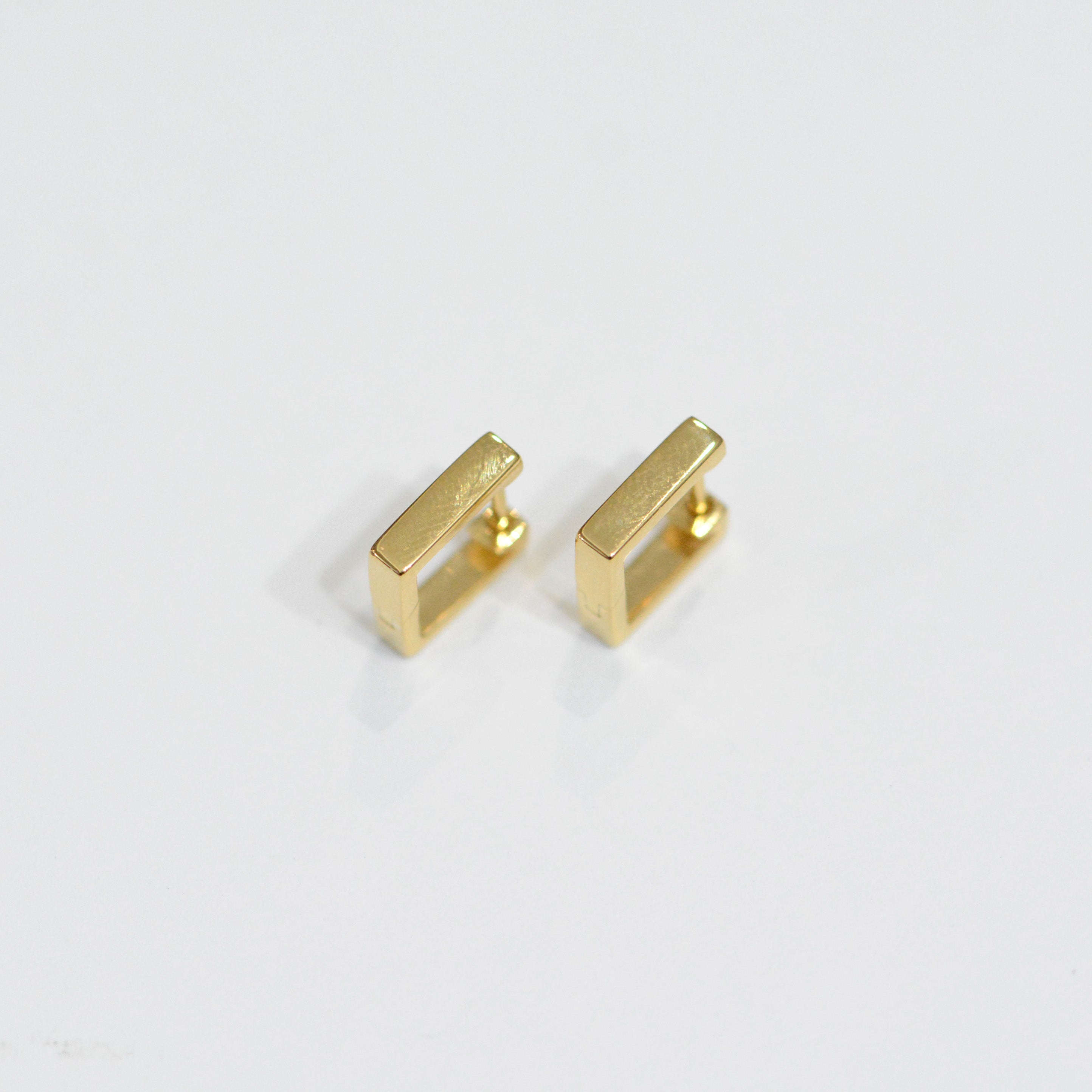 Gold Cube Small Pierce