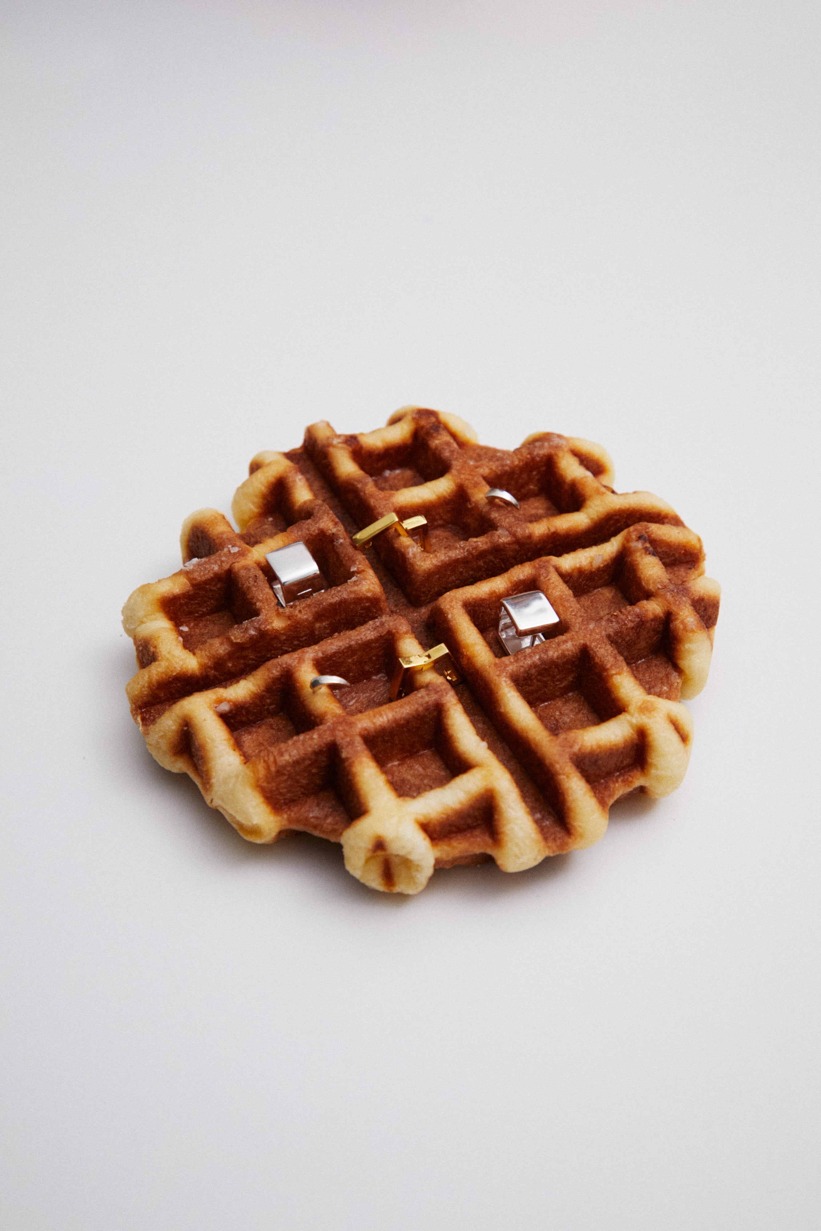 Gold Cube Small Pierce