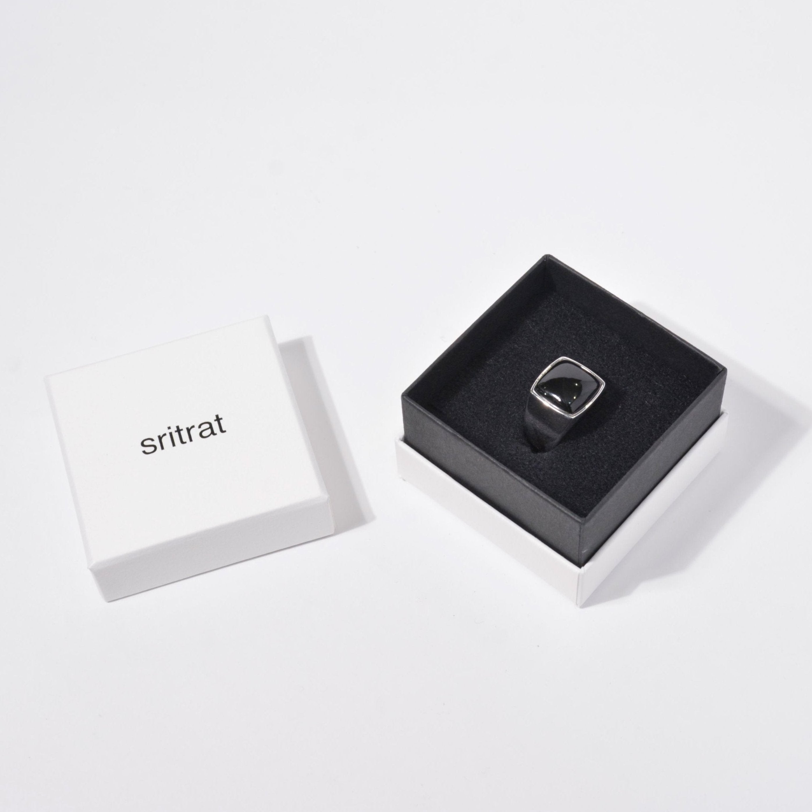Onyx(オニキス)Signet Ring