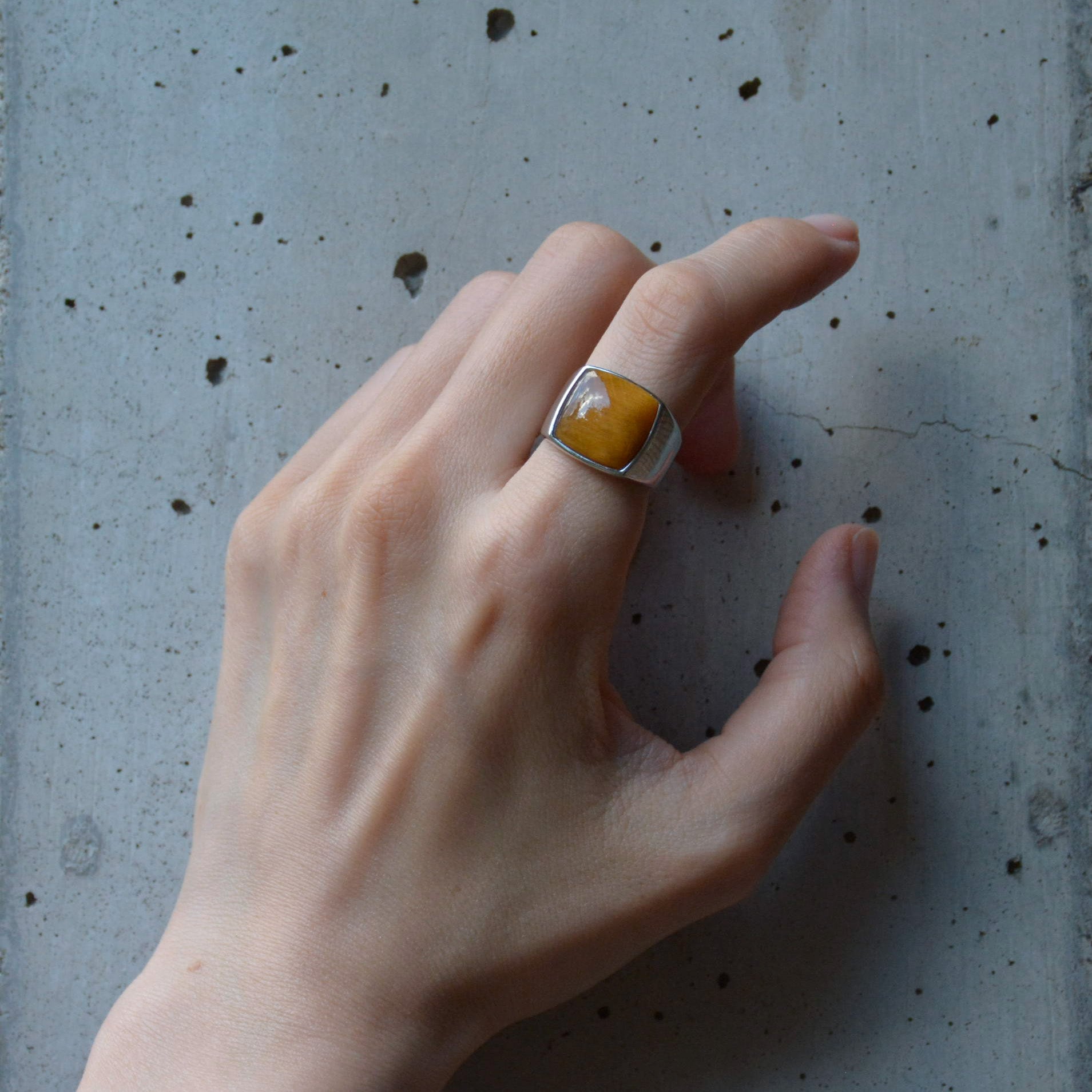 Tiger eye(タイガーアイ)Signet Ring