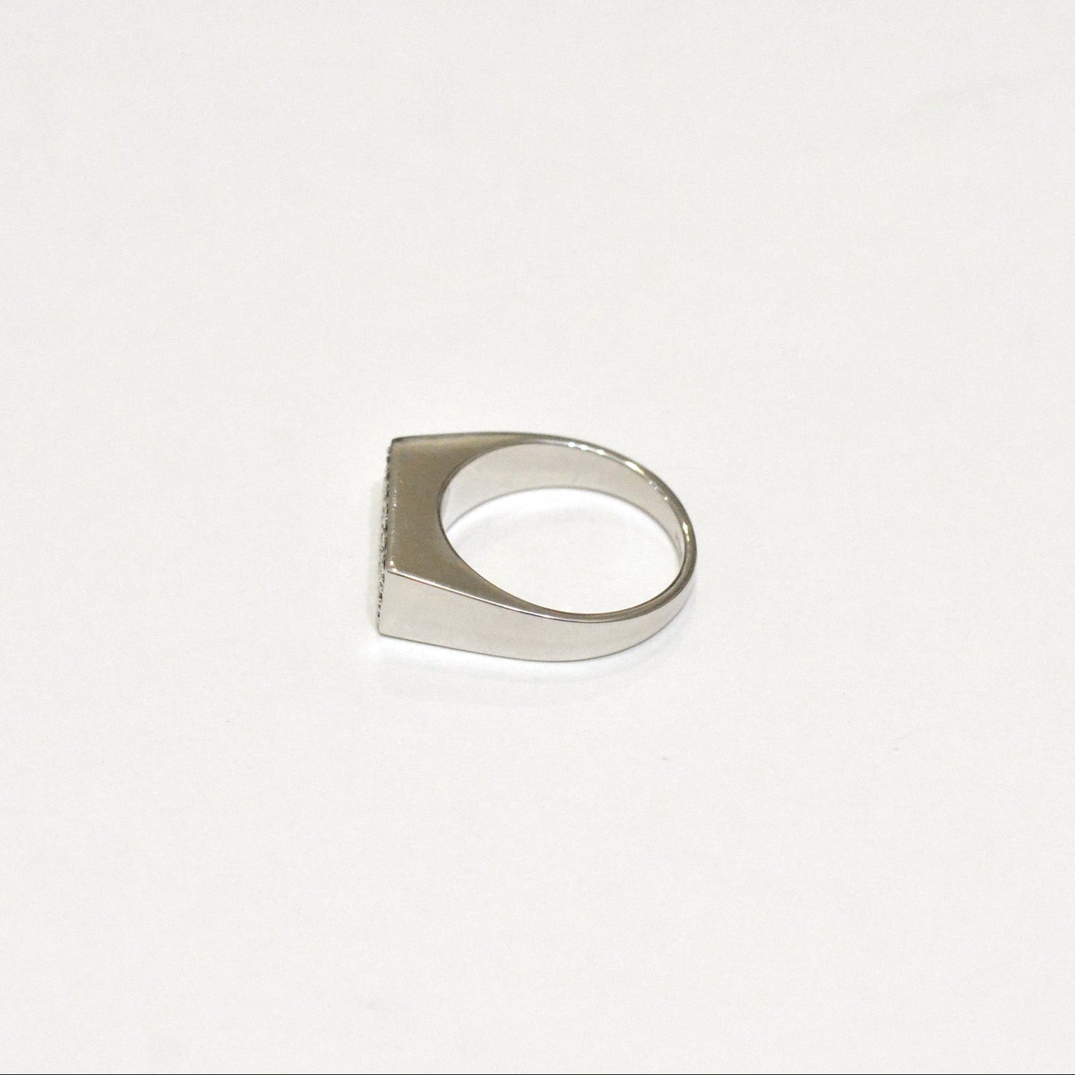 Black Spinel（ブラックスピネル）Ring