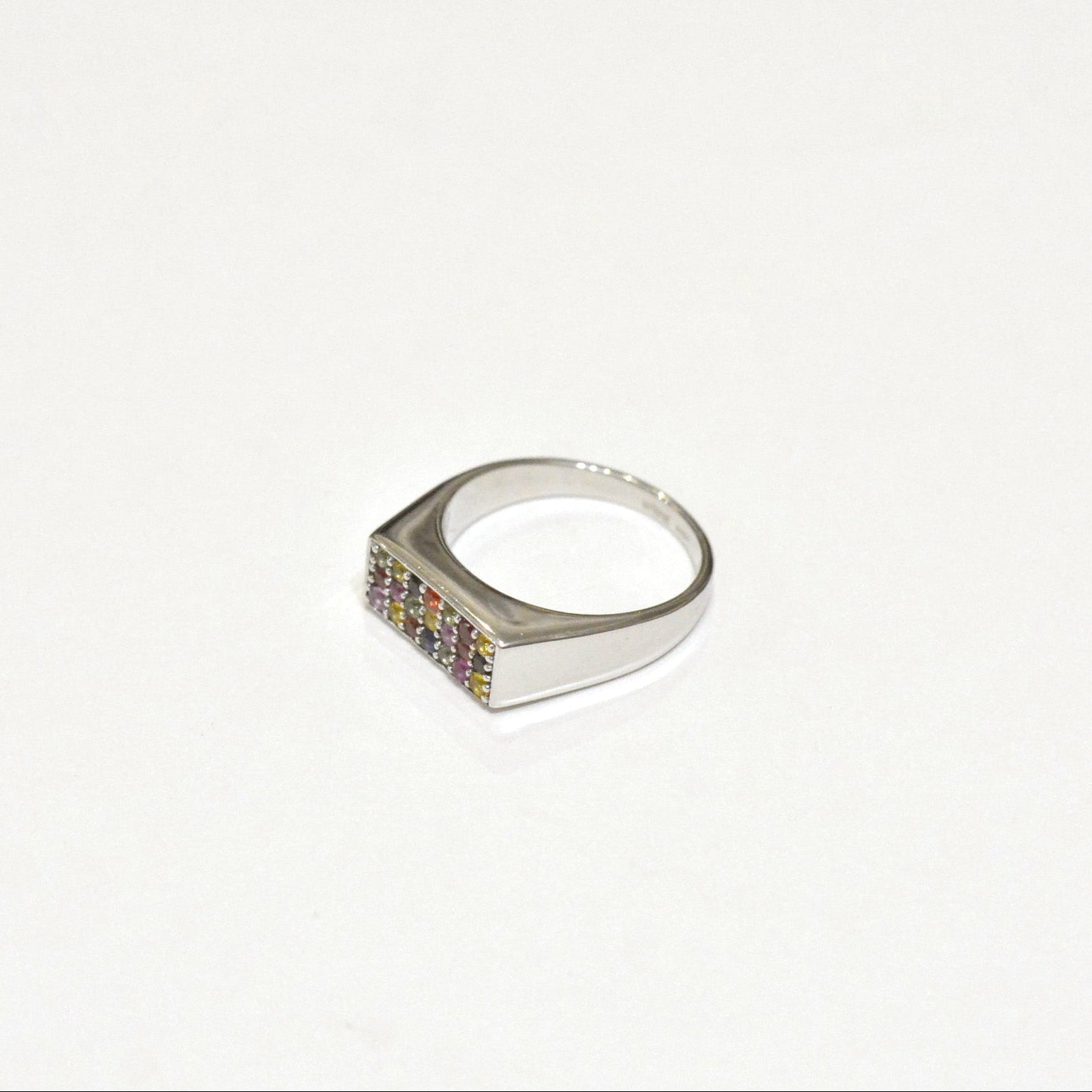 Colorful Sapphire（カラフルサファイア）Ring