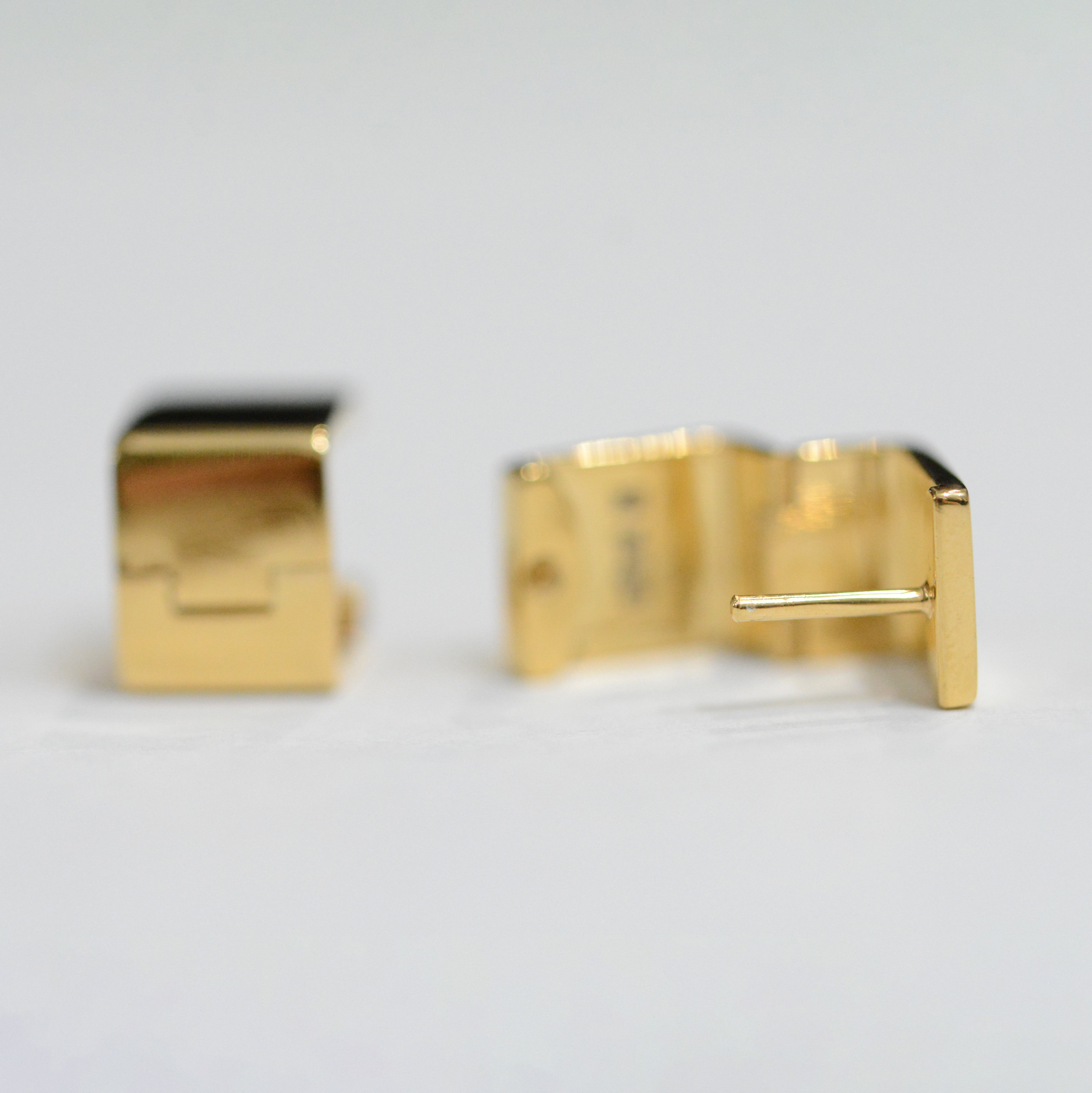 Gold Cube Pierce