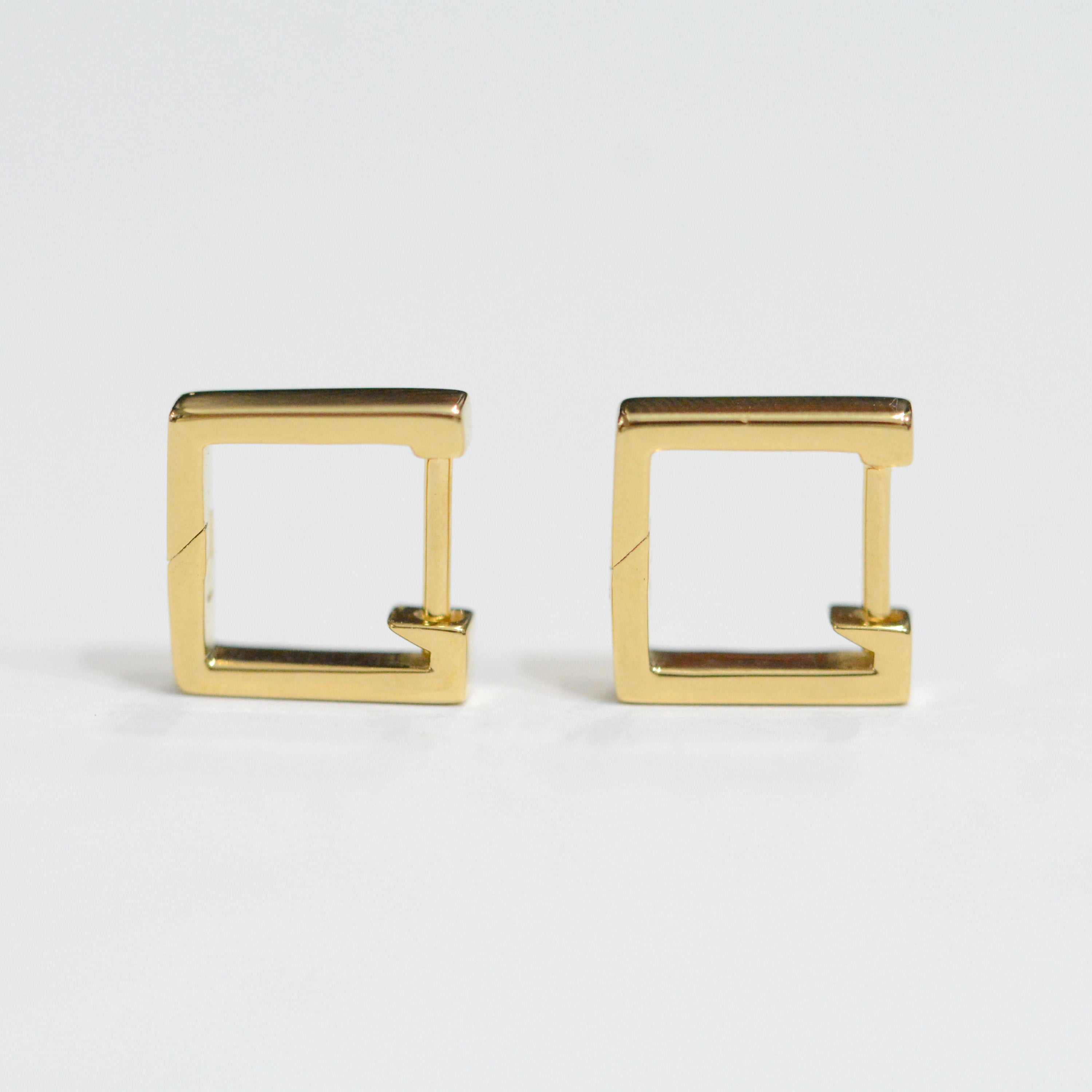 Gold Cube Small Pierce