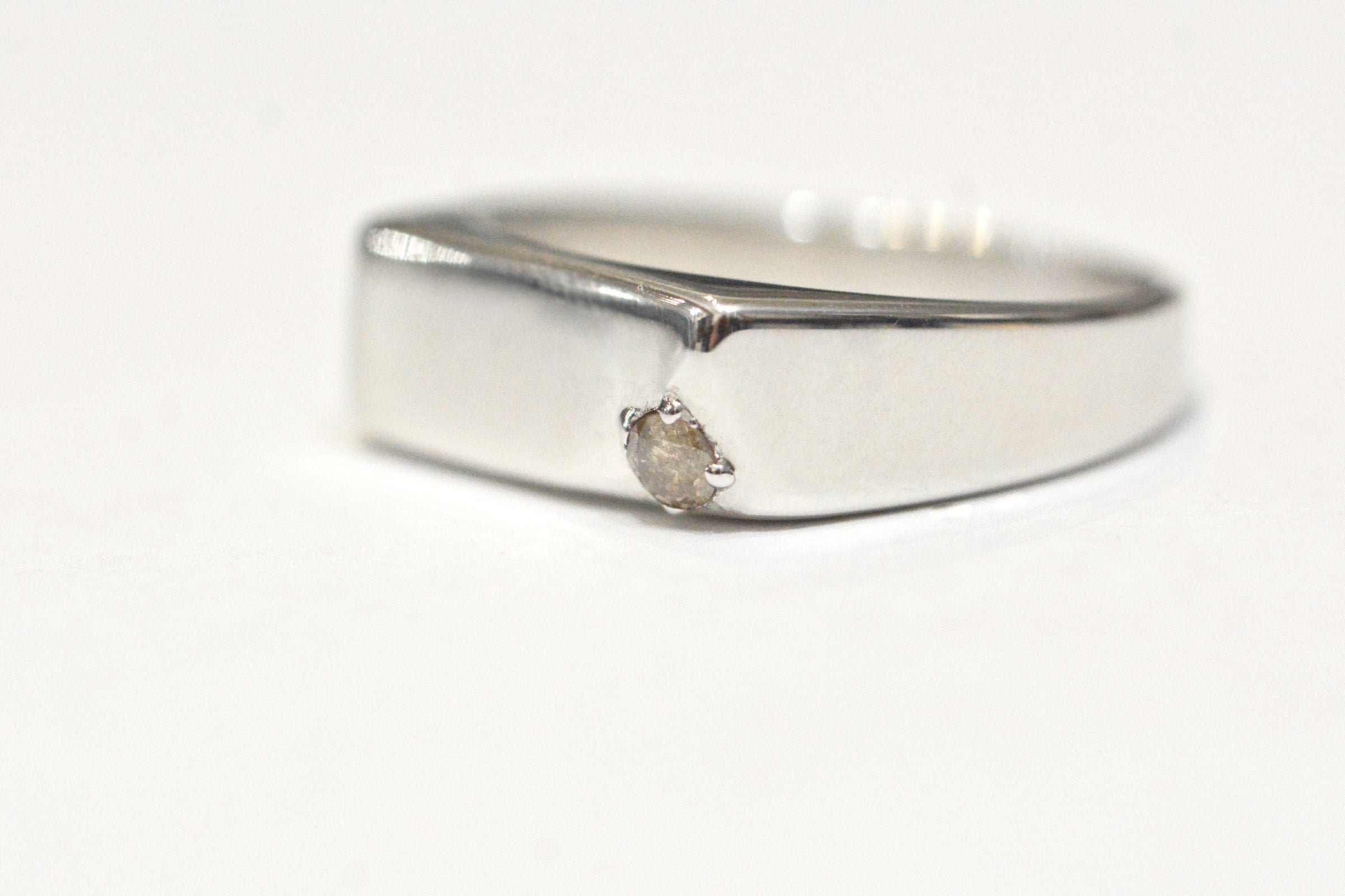 Diamond Edge（ダイヤモンド）Ring