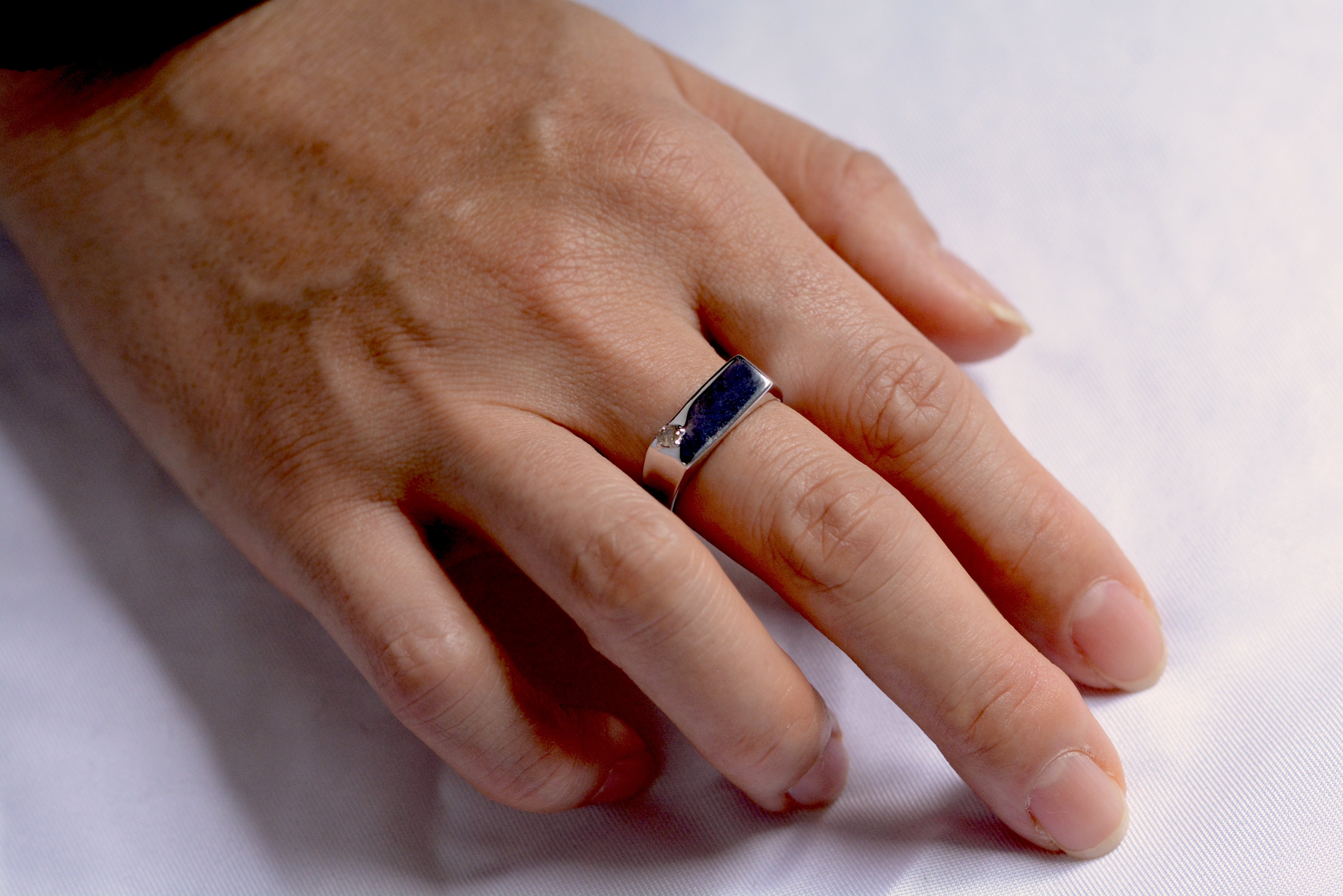 Diamond Edge（ダイヤモンド）Ring