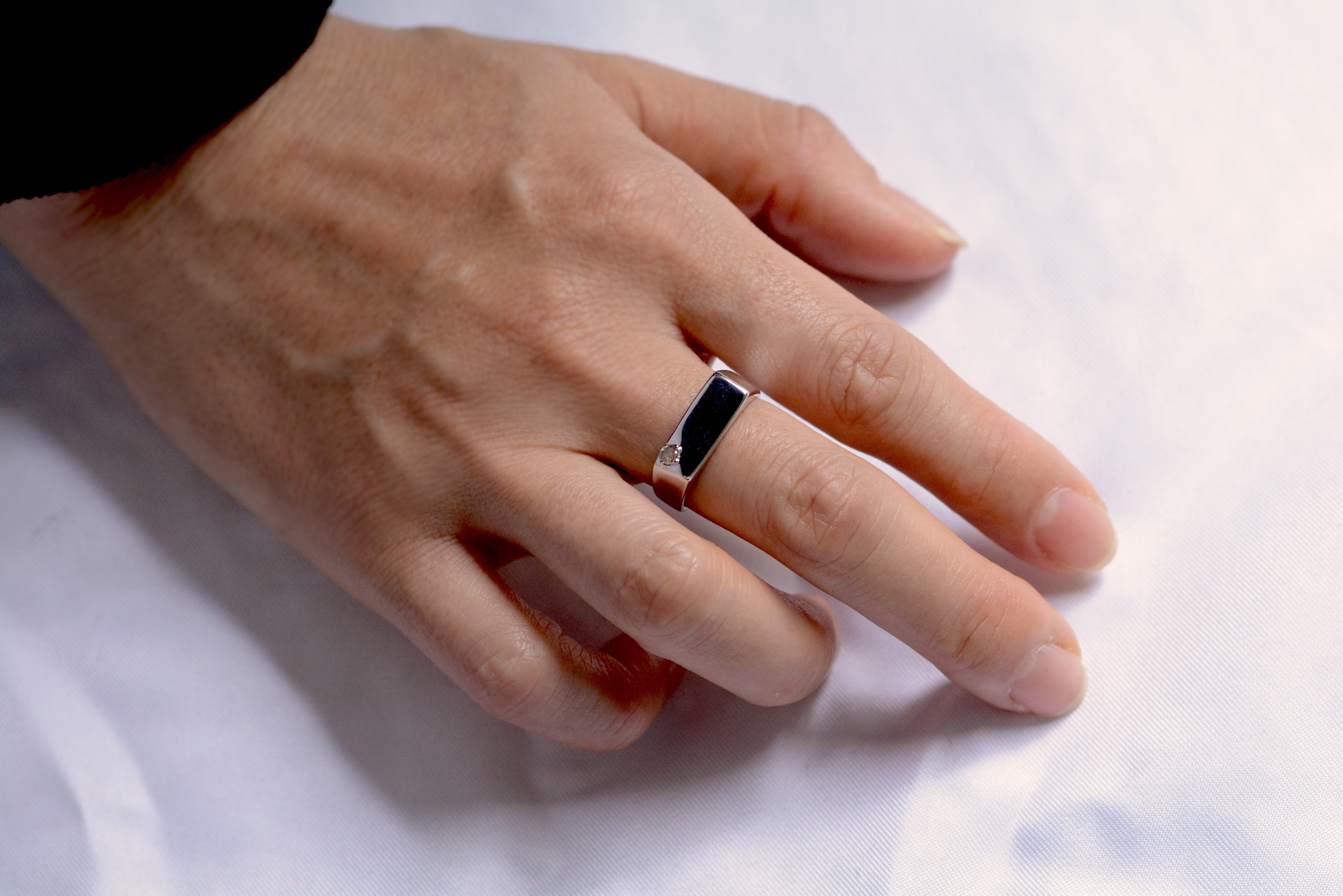 Diamond Edge（ダイヤモンド）Ring